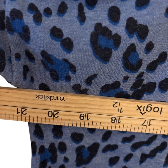 T by Talbots Blue Leopard Print Quarter Zip Pullover Sweatshirt Large Petite - Picture 8 of 8